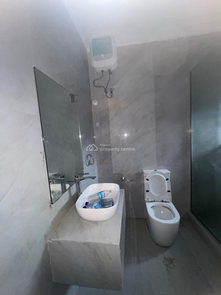 Luxury 3 Bedroom Flat with Bq, By Admiralty Way, Lekki Phase 1, Lekki, Lagos, Flat / Apartment for Rent