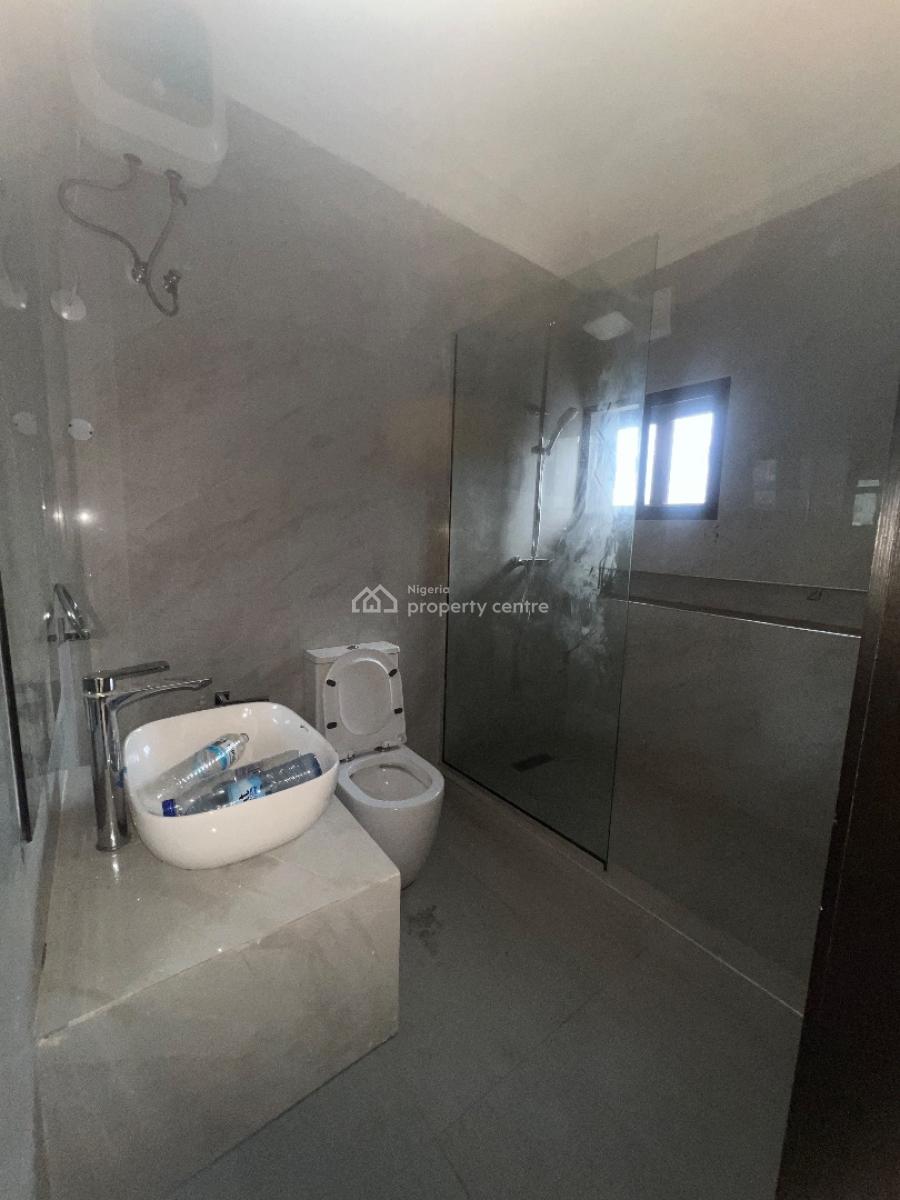 Luxury 3 Bedroom Flat with Bq, By Admiralty Way, Lekki Phase 1, Lekki, Lagos, Flat / Apartment for Rent