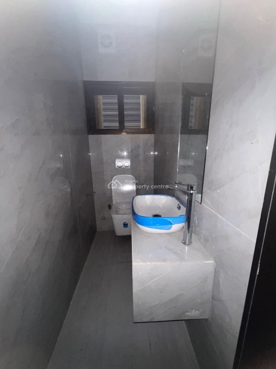 Luxury 3 Bedroom Flat with Bq, By Admiralty Way, Lekki Phase 1, Lekki, Lagos, Flat / Apartment for Rent