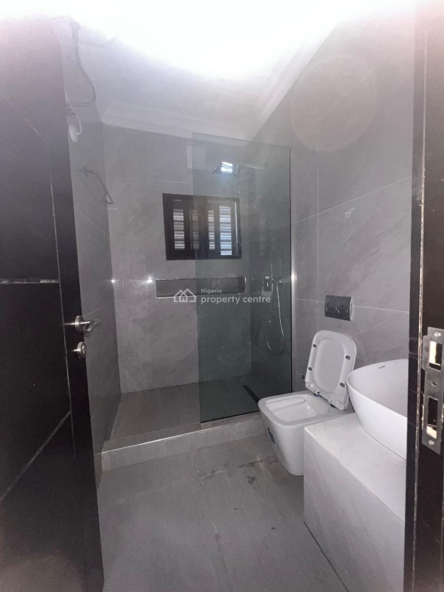Luxury 3 Bedroom Flat with Bq, By Admiralty Way, Lekki Phase 1, Lekki, Lagos, Flat / Apartment for Rent