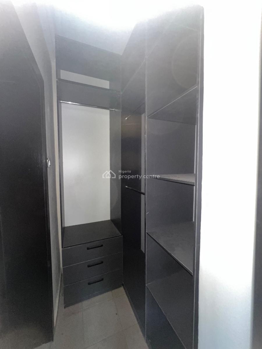Luxury 3 Bedroom Flat with Bq, By Admiralty Way, Lekki Phase 1, Lekki, Lagos, Flat / Apartment for Rent
