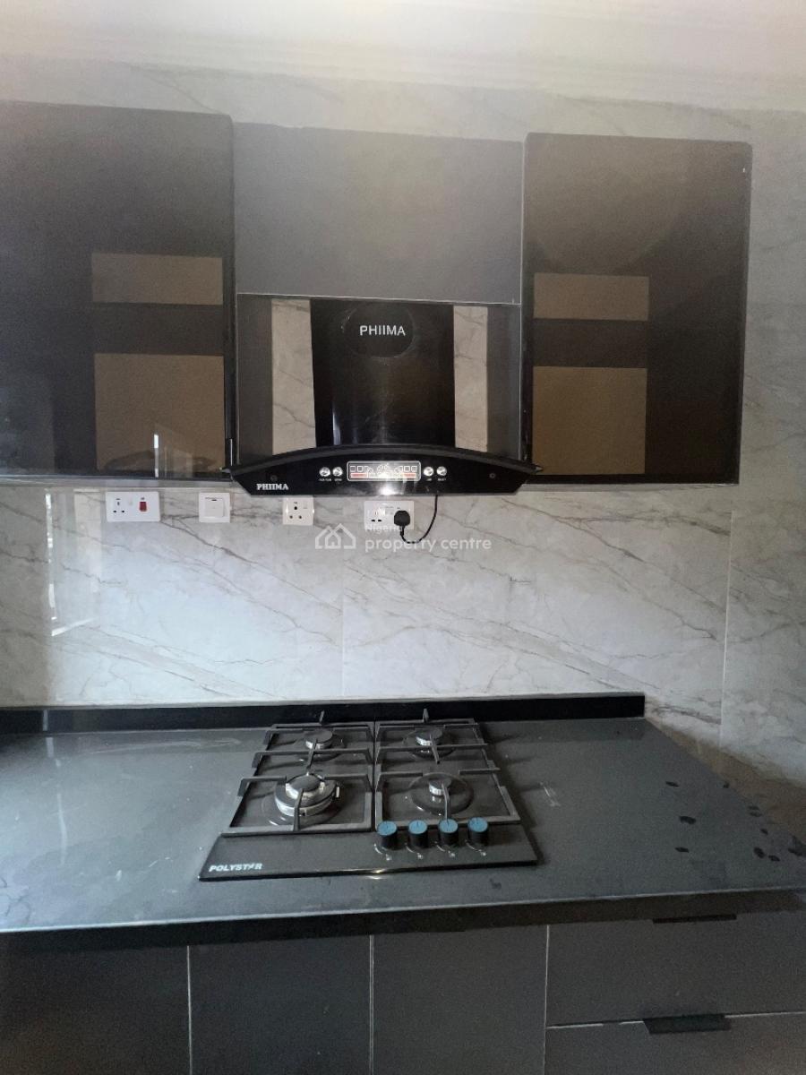 Luxury 3 Bedroom Flat with Bq, By Admiralty Way, Lekki Phase 1, Lekki, Lagos, Flat / Apartment for Rent