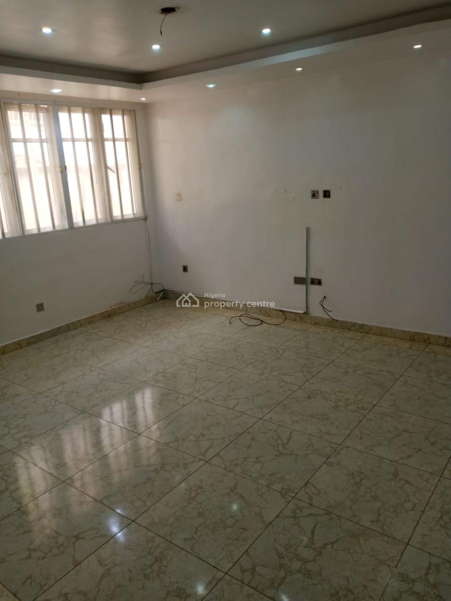 Big Room Self Contain, John Okafor Street,, Agungi, Lekki, Lagos, Self Contain (single Rooms) for Rent