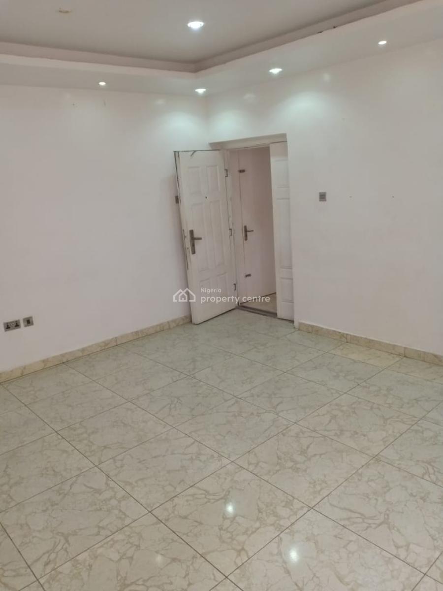 Big Room Self Contain, John Okafor Street,, Agungi, Lekki, Lagos, Self Contain (single Rooms) for Rent