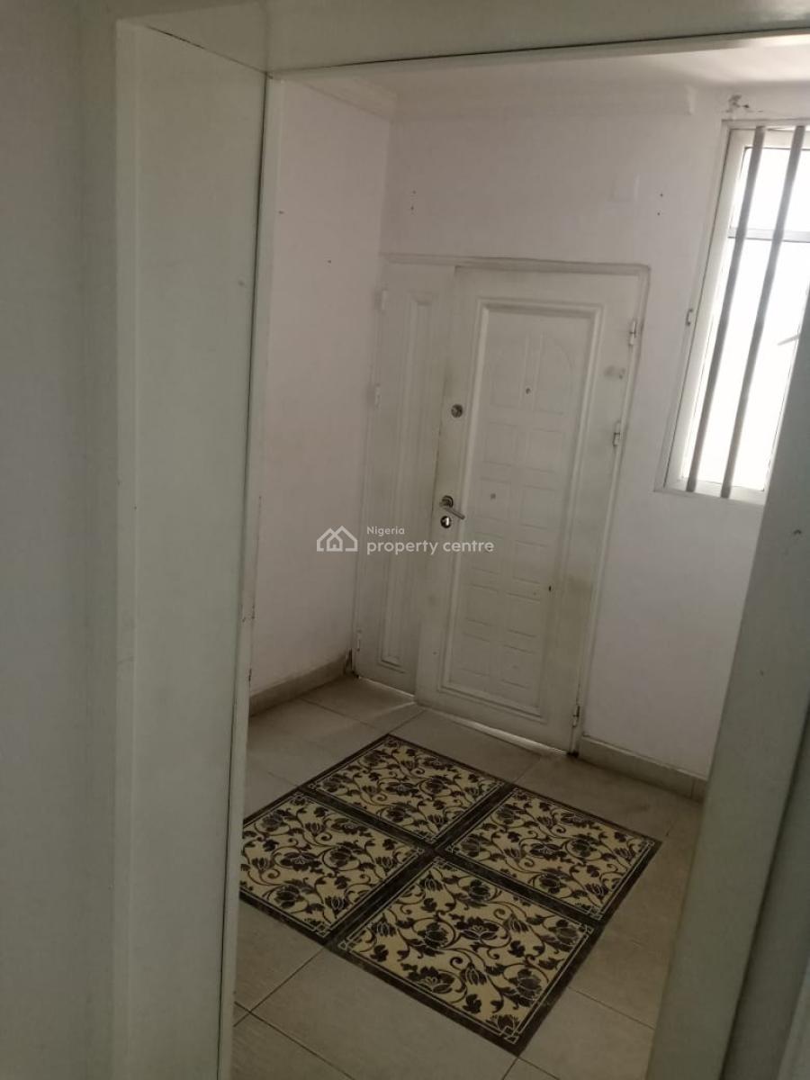 Big Room Self Contain, John Okafor Street,, Agungi, Lekki, Lagos, Self Contain (single Rooms) for Rent