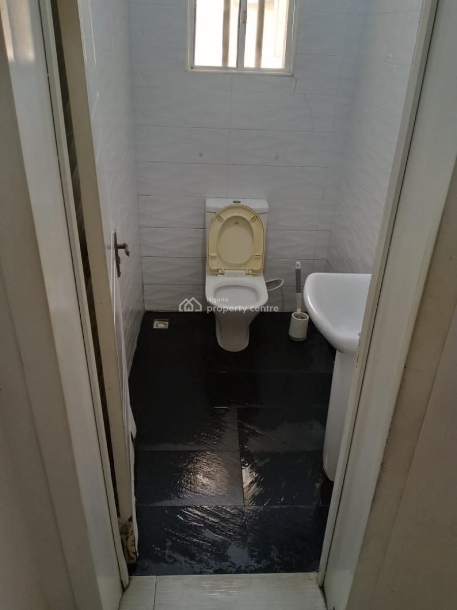 Big Room Self Contain, John Okafor Street,, Agungi, Lekki, Lagos, Self Contain (single Rooms) for Rent