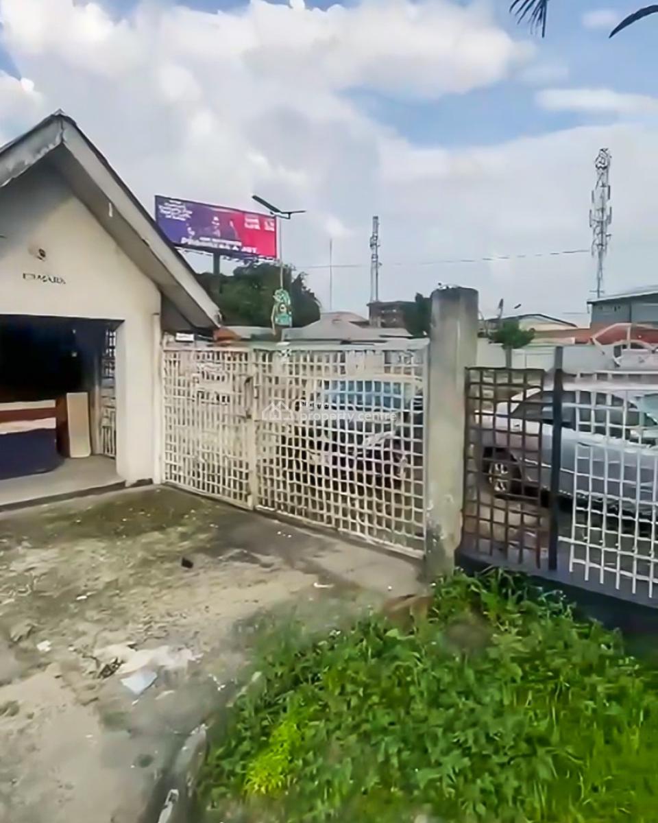 Large 5 Bedroom Duplex with 2 Rooms Bq for Office Use, Olu Obasanjo, Port Harcourt, Rivers, Office Space for Rent