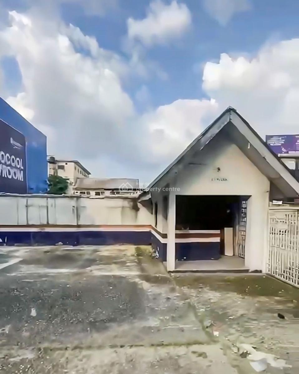 Large 5 Bedroom Duplex with 2 Rooms Bq for Office Use, Olu Obasanjo, Port Harcourt, Rivers, Office Space for Rent