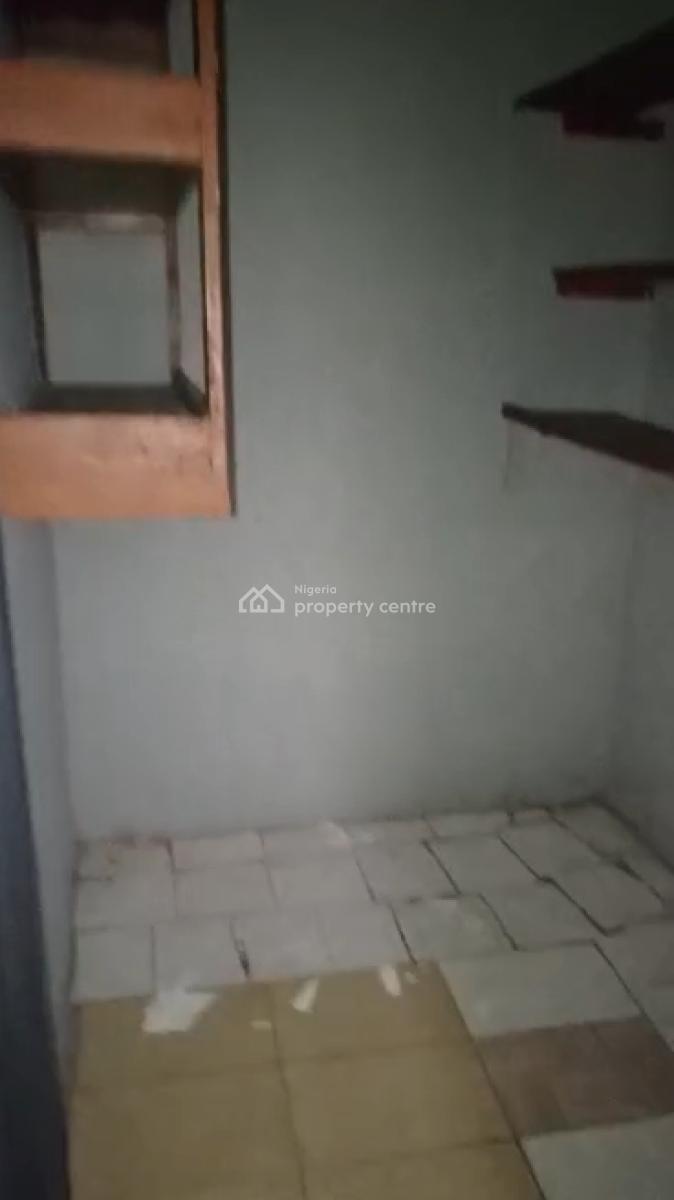 3 Bedroom Ground Flat, Adekunle Oshomo Before Saintgeralds Catholic Church, Gbagada, Lagos, Flat / Apartment for Rent