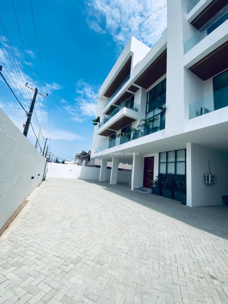 Fully Serviced One and Two Bedrooms 1&2 Beds with Rooftop Pool, Phase One, Lekki Phase 1, Lekki, Lagos, Flat / Apartment for Sale