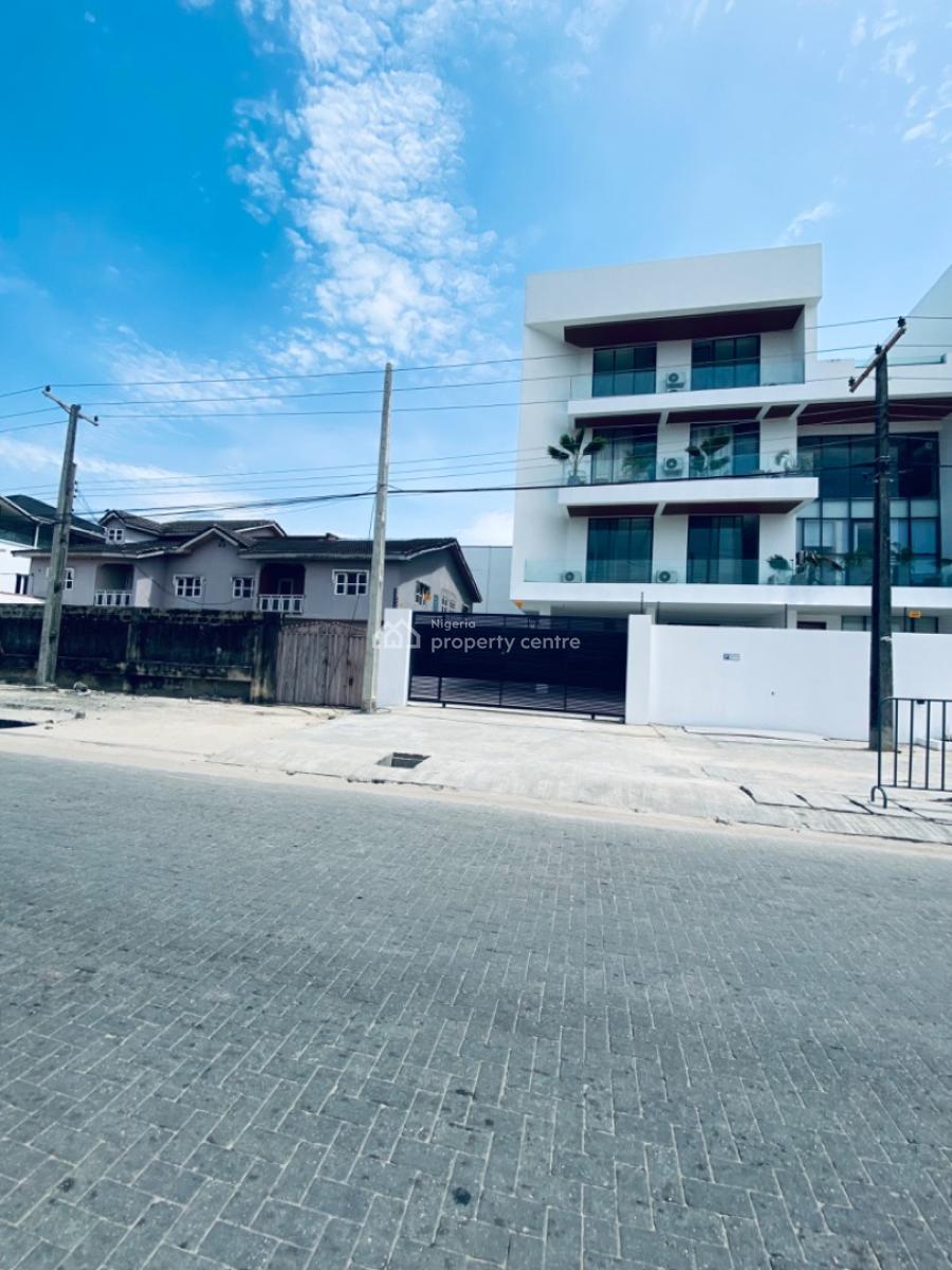 Fully Serviced One and Two Bedrooms 1&2 Beds with Rooftop Pool, Phase One, Lekki Phase 1, Lekki, Lagos, Flat / Apartment for Sale