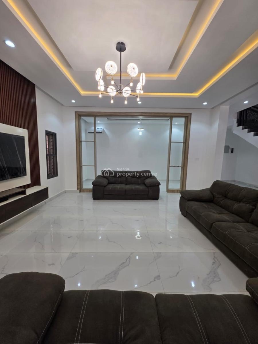 Spacious 5bedroom Semi Detached House with Bq, Katampe, Abuja, Semi-detached Duplex for Sale