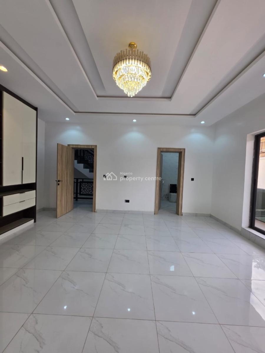 Spacious 5bedroom Semi Detached House with Bq, Katampe, Abuja, Semi-detached Duplex for Sale