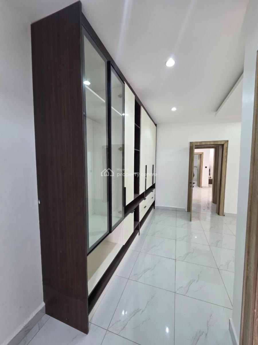 Spacious 5bedroom Semi Detached House with Bq, Katampe, Abuja, Semi-detached Duplex for Sale