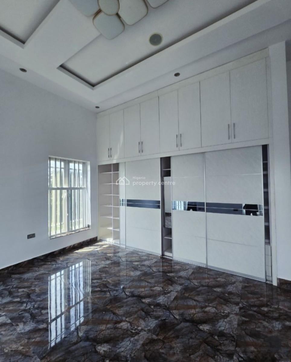 Serviced 3 Bedroom Flat with Bq and Swimming Pool, Banana Island, Ikoyi, Lagos, Flat / Apartment for Rent