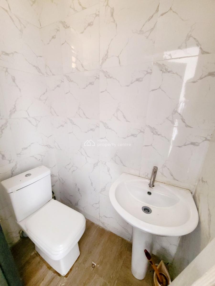 Newly Renovated 3 Bedroom Terrace Duplex, Ikota, Lekki, Lagos, Terraced Duplex for Rent