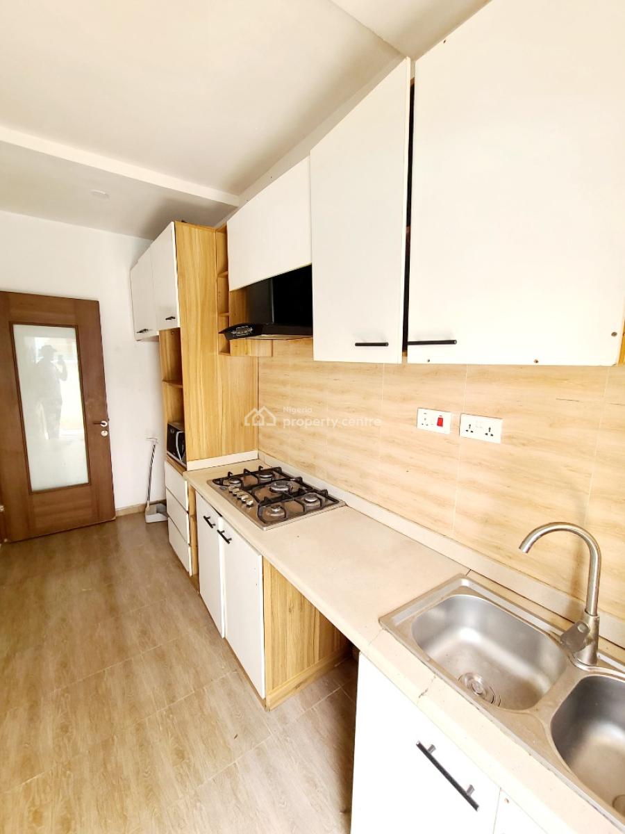 Newly Renovated 3 Bedroom Terrace Duplex, Ikota, Lekki, Lagos, Terraced Duplex for Rent