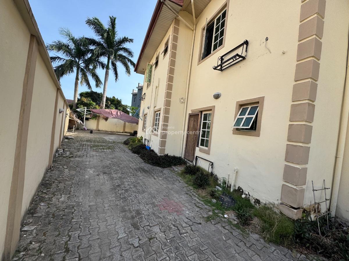 a Large 6 Bedroom Detached Duplex with Bq, ., Lekki Phase 1, Lekki, Lagos, Semi-detached Duplex for Rent