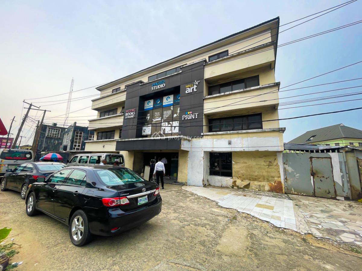 Commercial Building on 4 Floors on a Major Road, Aba Road, Port Harcourt, Rivers, Plaza / Complex / Mall for Rent