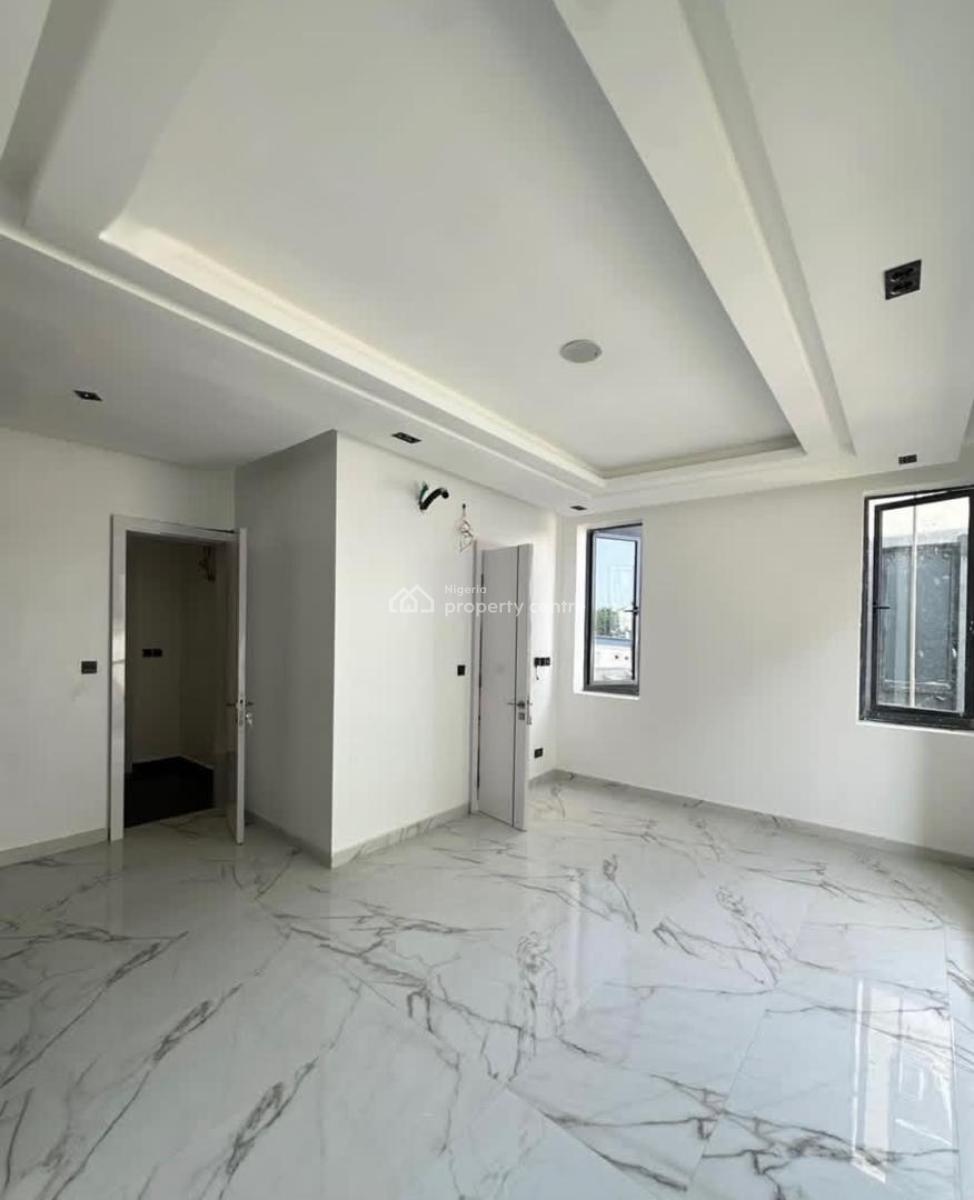 2 Bedrooms Apartment, Lekki Phase 1, Lekki, Lagos, Flat / Apartment for Rent