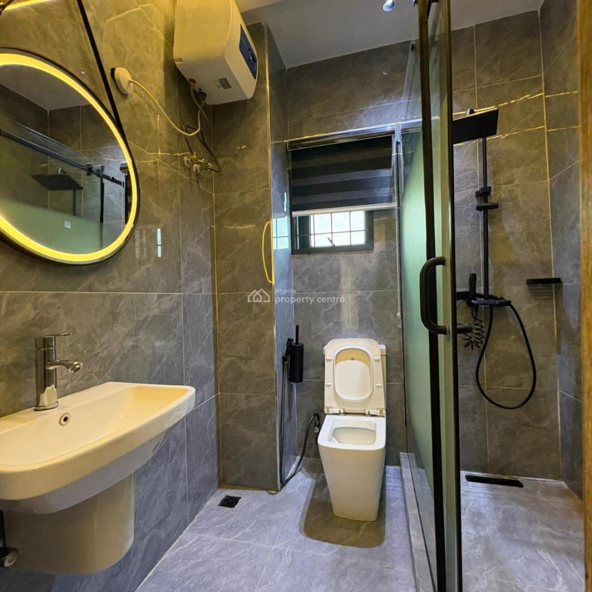 Luxury 2 Bedroom Apartment with Excellent Fixtures, Wuye, Abuja, Flat / Apartment Short Let