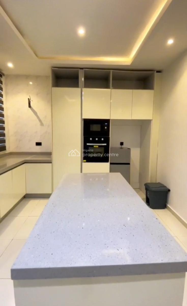 Tastefully Furnished and Serviced 3 Bedroom En-suite Flat with Top-notch Furnitures and Electronic Appliances, Lekki Phase 1, Lekki, Lagos, Flat / Apartment for Rent