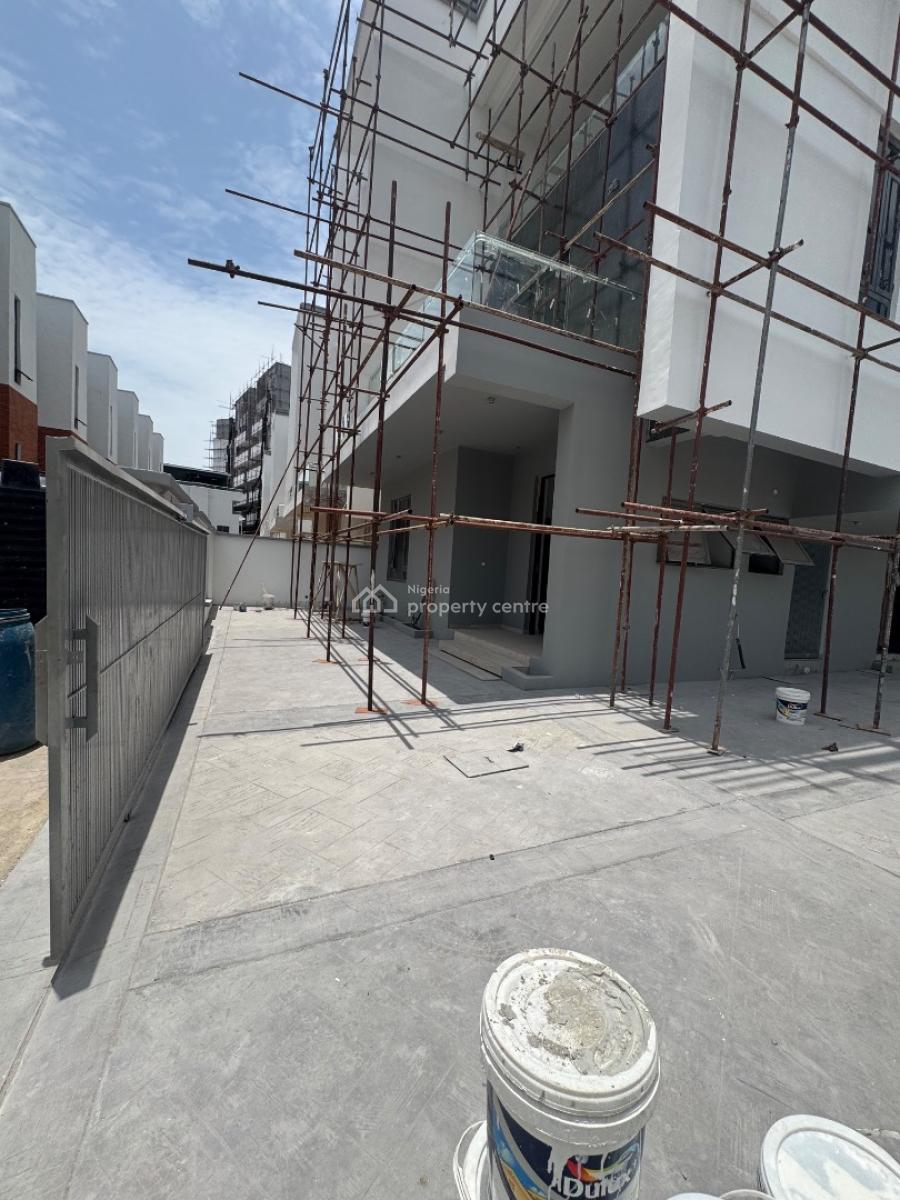 5 Bedroom Duplex with Two Bq, Swimming Pool and Study, Periwinkle Estate, Lekki Phase 1, Lekki, Lagos, Detached Duplex for Sale