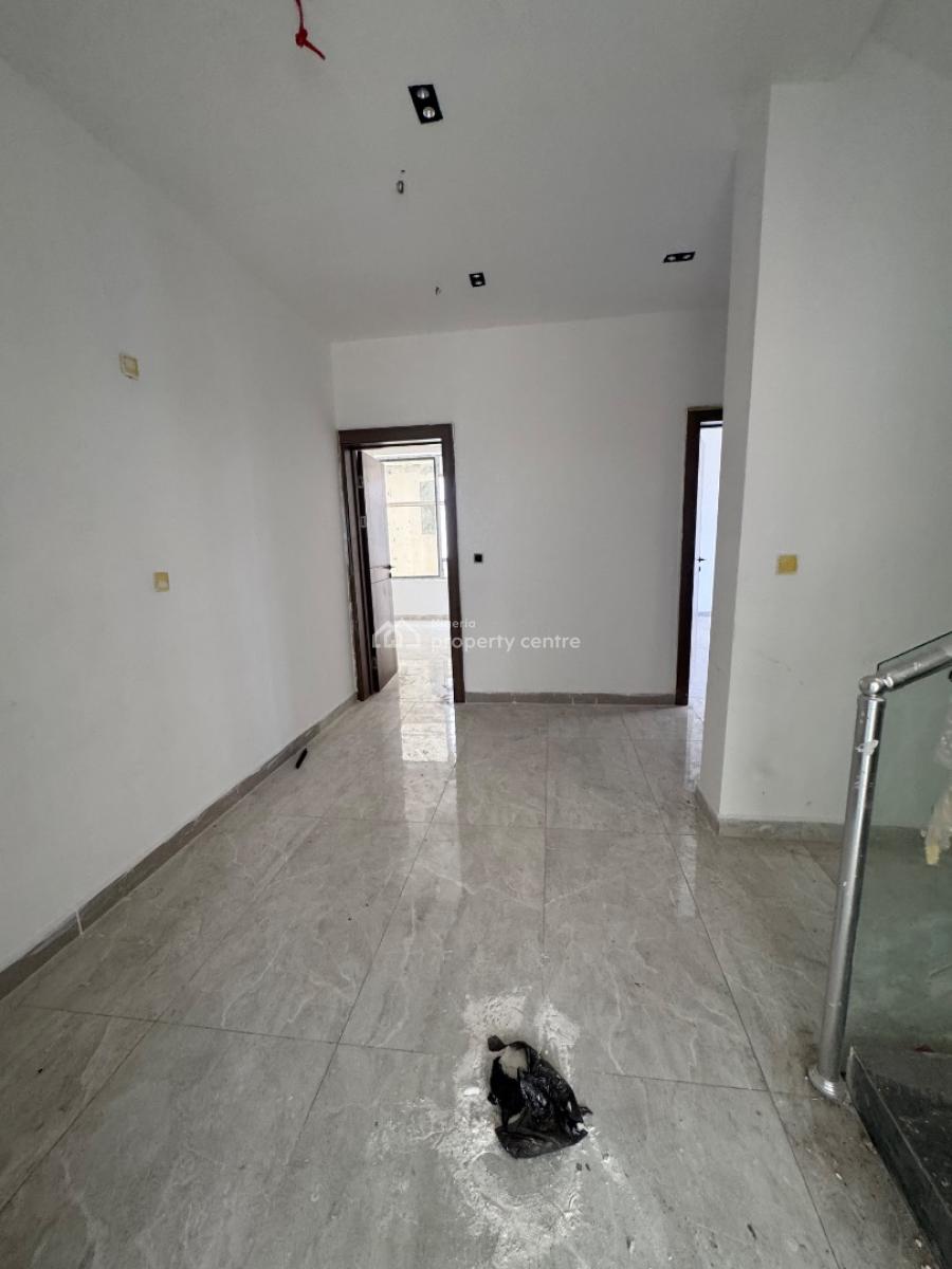 5 Bedroom Duplex with Two Bq, Swimming Pool and Study, Periwinkle Estate, Lekki Phase 1, Lekki, Lagos, Detached Duplex for Sale