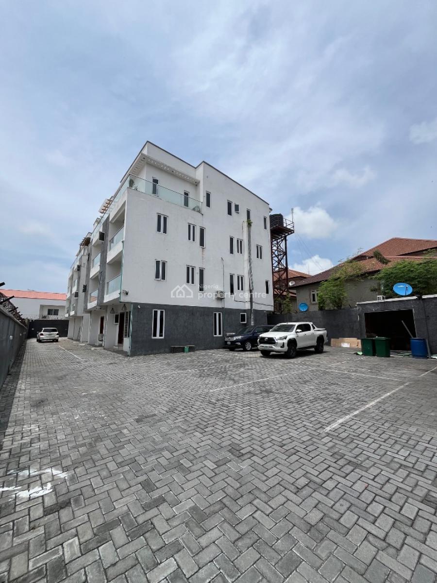Standard 3bed Penthouse Available in Lekki Phase 1, Lekki Phase 1, Lekki, Lagos, Flat / Apartment for Rent