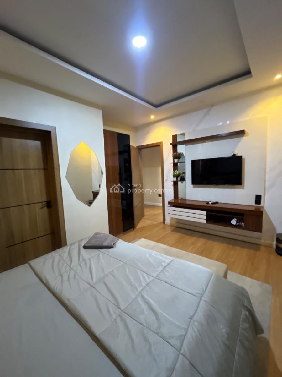 Standard 3bed Penthouse Available in Lekki Phase 1, Lekki Phase 1, Lekki, Lagos, Flat / Apartment for Rent