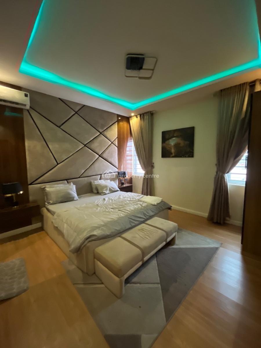 Standard 3bed Penthouse Available in Lekki Phase 1, Lekki Phase 1, Lekki, Lagos, Flat / Apartment for Rent