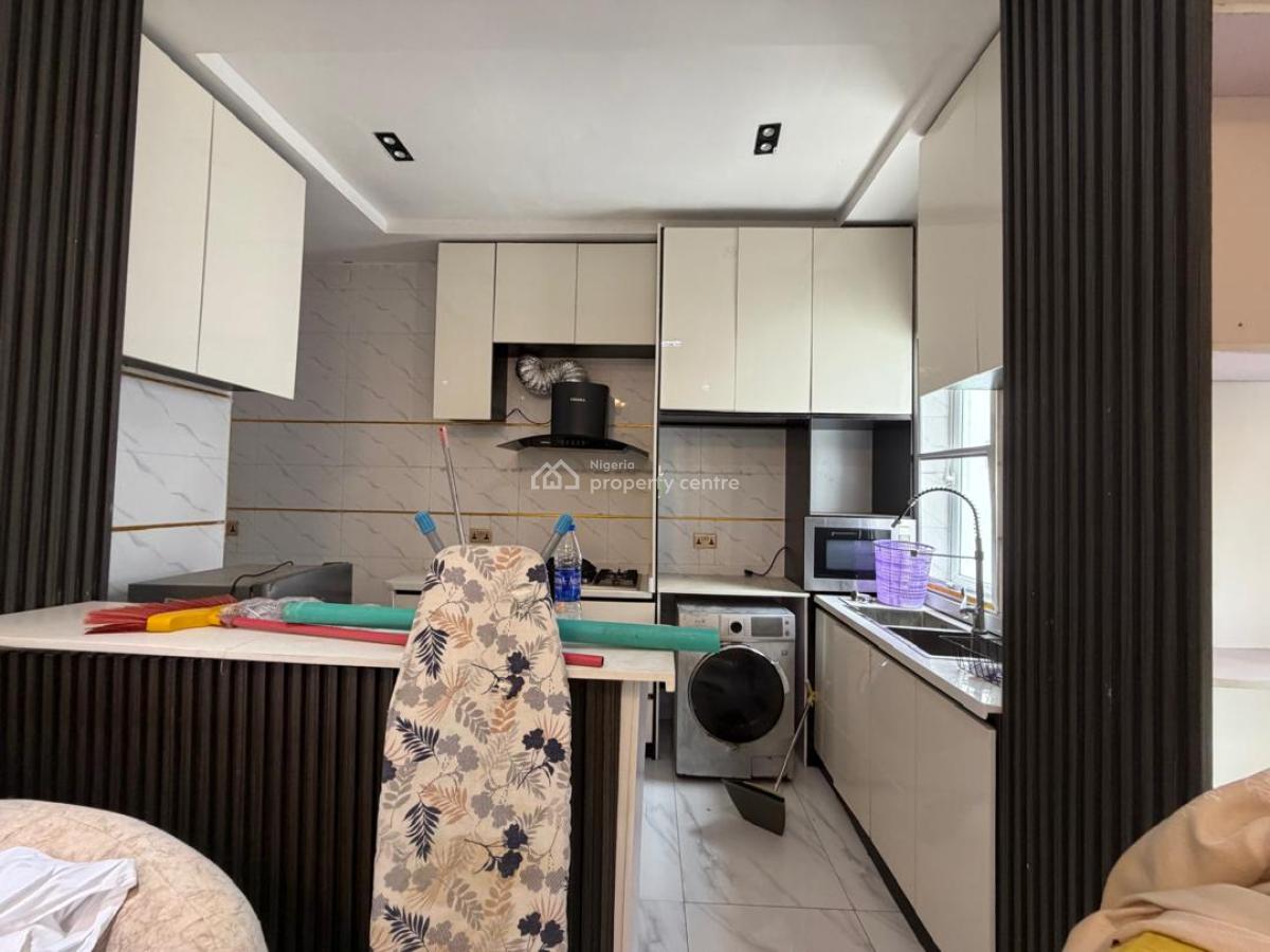 2 Bedroom Apartment, Off Freedom Way, Lekki Phase 1, Lekki, Lagos, Flat / Apartment for Sale