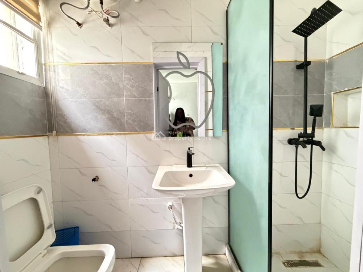 2 Bedroom Apartment, Off Freedom Way, Lekki Phase 1, Lekki, Lagos, Flat / Apartment for Sale