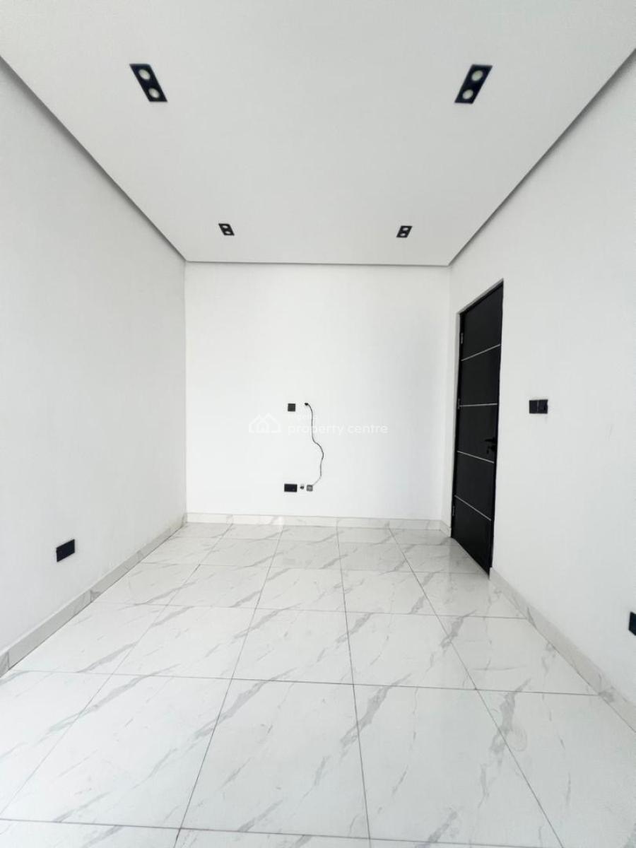 Opulent 2 Bedroom Serviced Apartment in a Secure Estate, Ologolo, Lekki, Lagos, Flat / Apartment for Sale