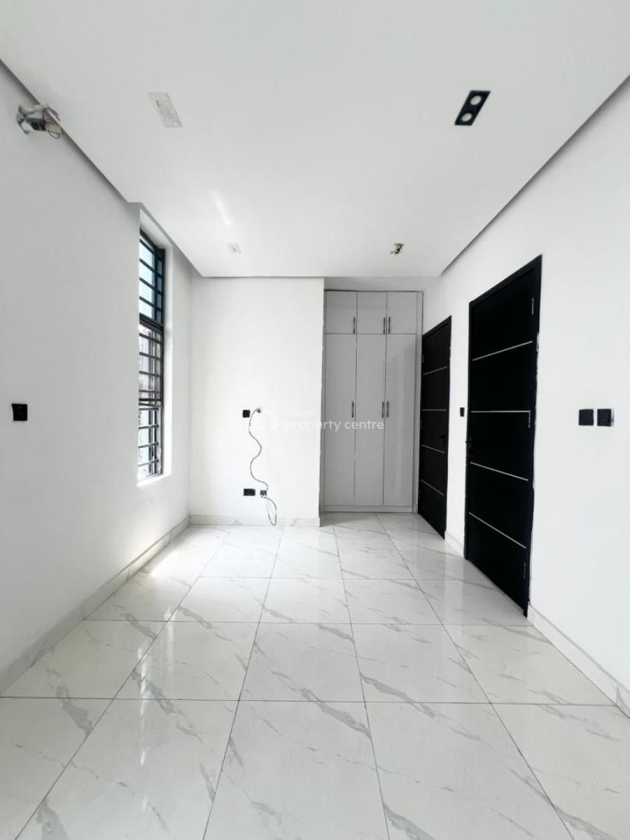 Opulent 2 Bedroom Serviced Apartment in a Secure Estate, Ologolo, Lekki, Lagos, Flat / Apartment for Sale