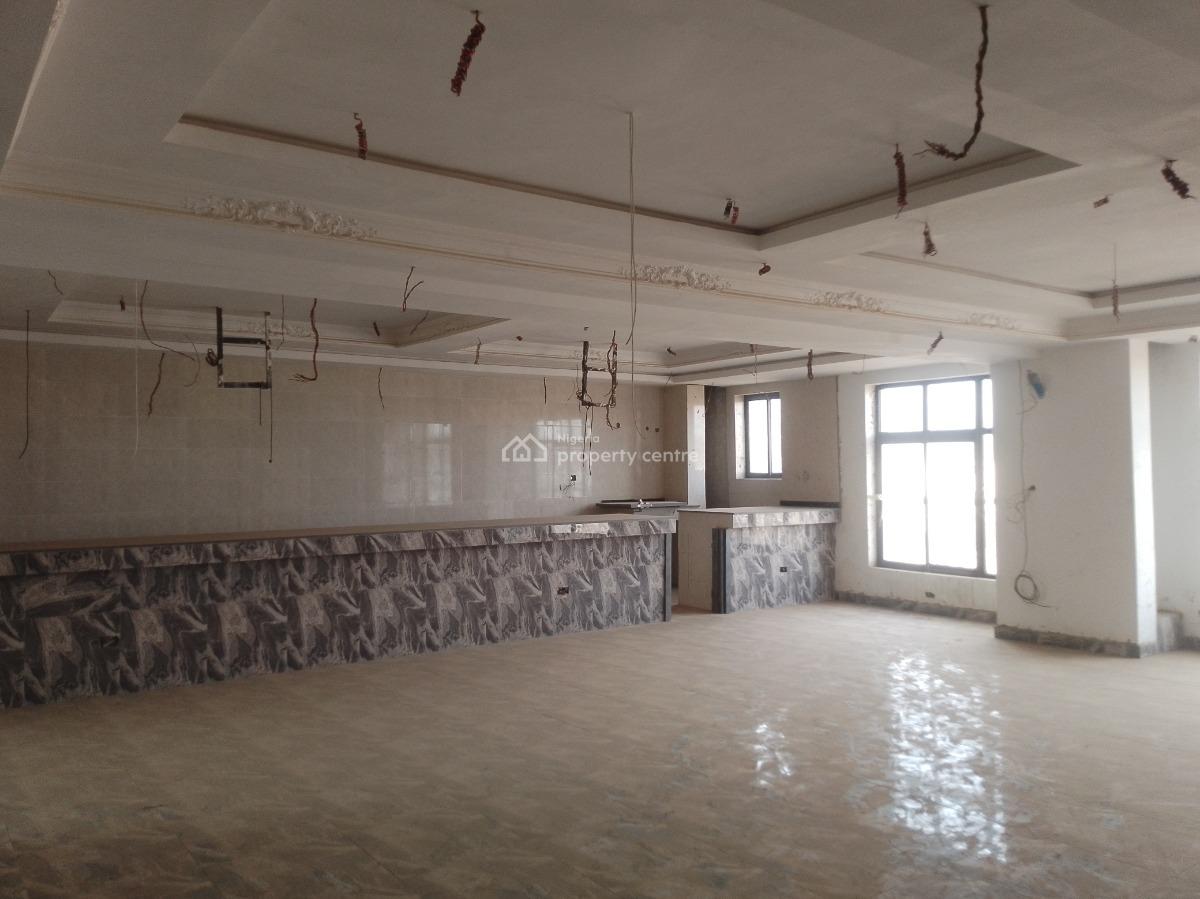 140sqm Multipurpose Space, Gilmore, Jahi, Abuja, Office Space for Sale