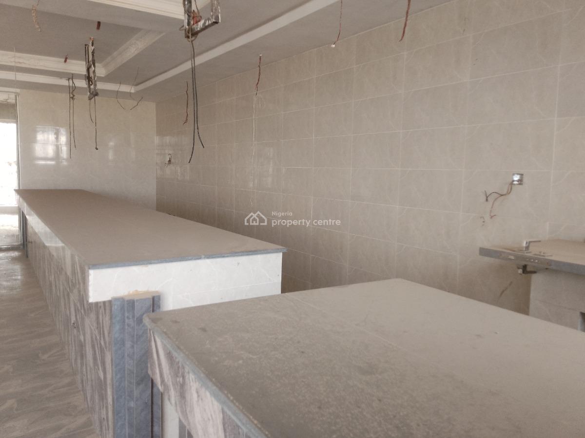 140sqm Multipurpose Space, Gilmore, Jahi, Abuja, Office Space for Sale