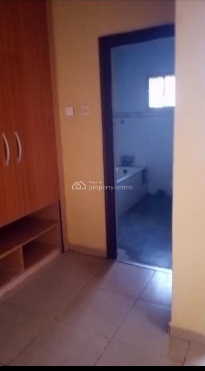 Spacious 4 Bedroom Duplex  Lugbe, Lugbe District, Abuja, Semi-detached Duplex for Rent