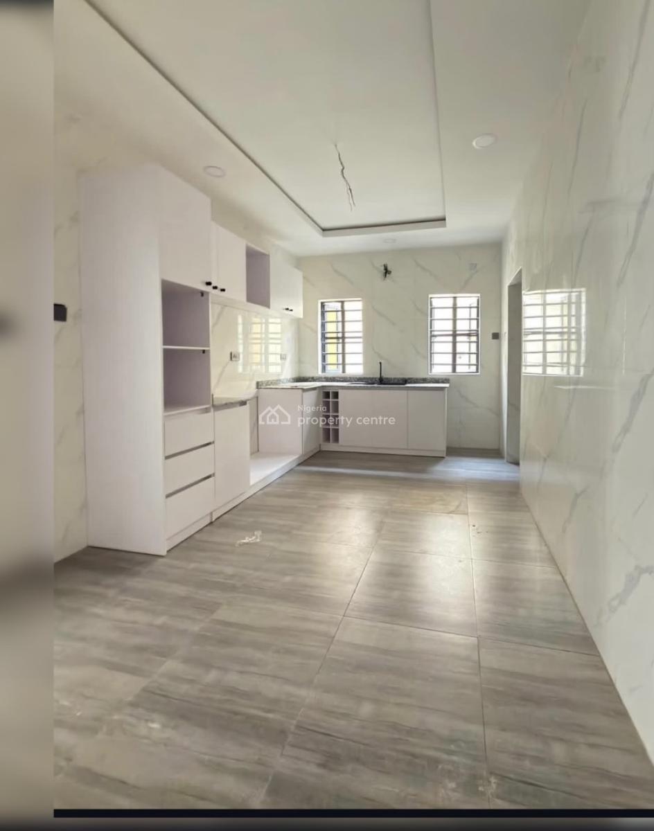 5 Bedroom House with a Bq, Magodo, Gra Phase 1, Magodo, Lagos, Detached Duplex for Sale