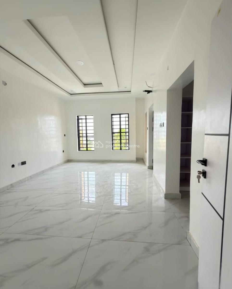 5 Bedroom House with a Bq, Magodo, Gra Phase 1, Magodo, Lagos, Detached Duplex for Sale