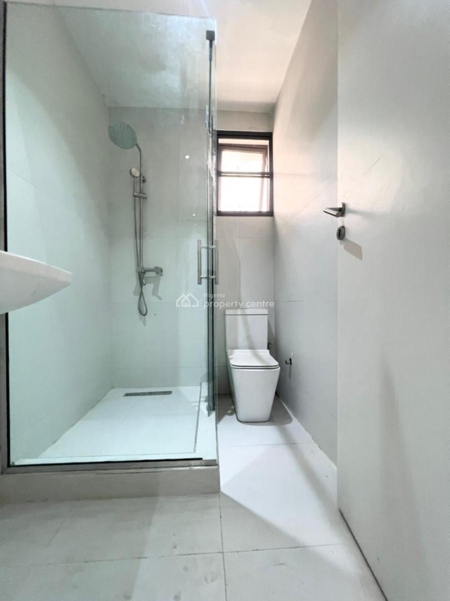 Exquisite 2 Bedroom Serviced Apartment + Pool & Gym in a Secure Estate, Lekki Phase 1, Lekki, Lagos, Flat / Apartment for Sale