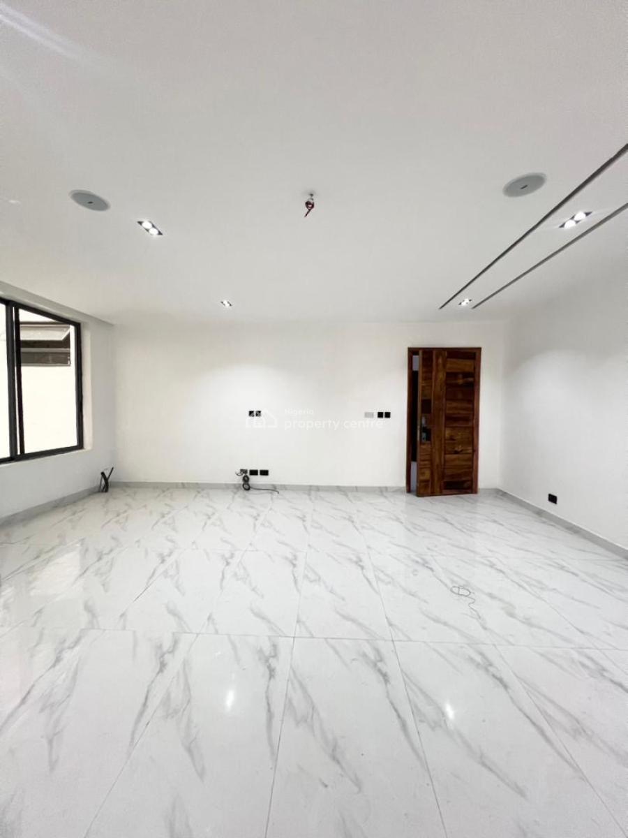 Exquisite 2 Bedroom Serviced Apartment + Pool & Gym in a Secure Estate, Lekki Phase 1, Lekki, Lagos, Flat / Apartment for Sale