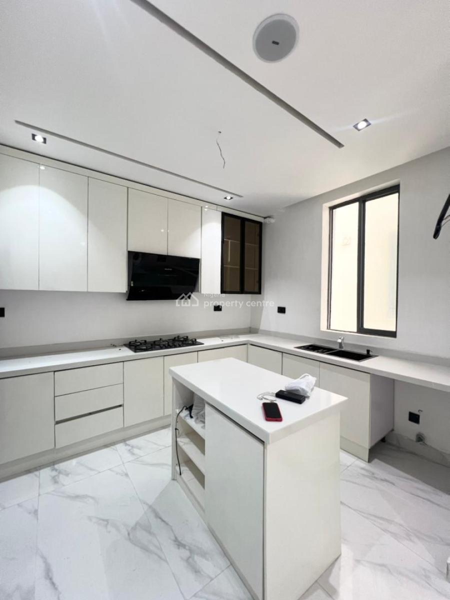 Exquisite 2 Bedroom Serviced Apartment + Pool & Gym in a Secure Estate, Lekki Phase 1, Lekki, Lagos, Flat / Apartment for Sale