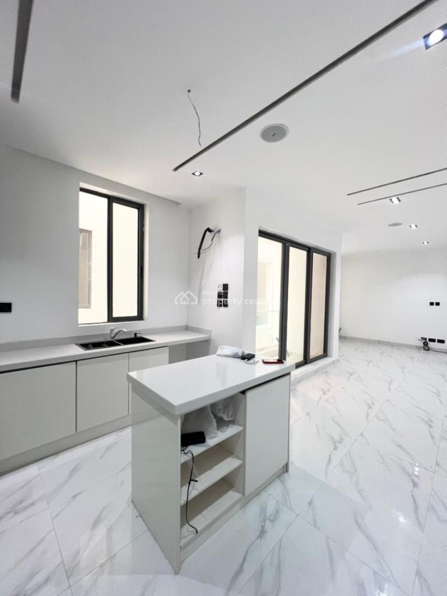 Exquisite 2 Bedroom Serviced Apartment + Pool & Gym in a Secure Estate, Lekki Phase 1, Lekki, Lagos, Flat / Apartment for Sale