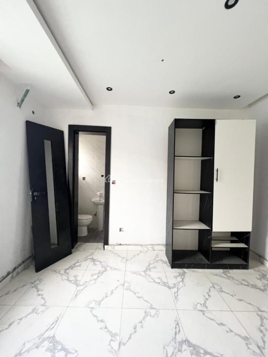 Classic 2bedroom Apartment in a Secure Estate., Ikate, Lekki, Lagos, Flat / Apartment for Sale