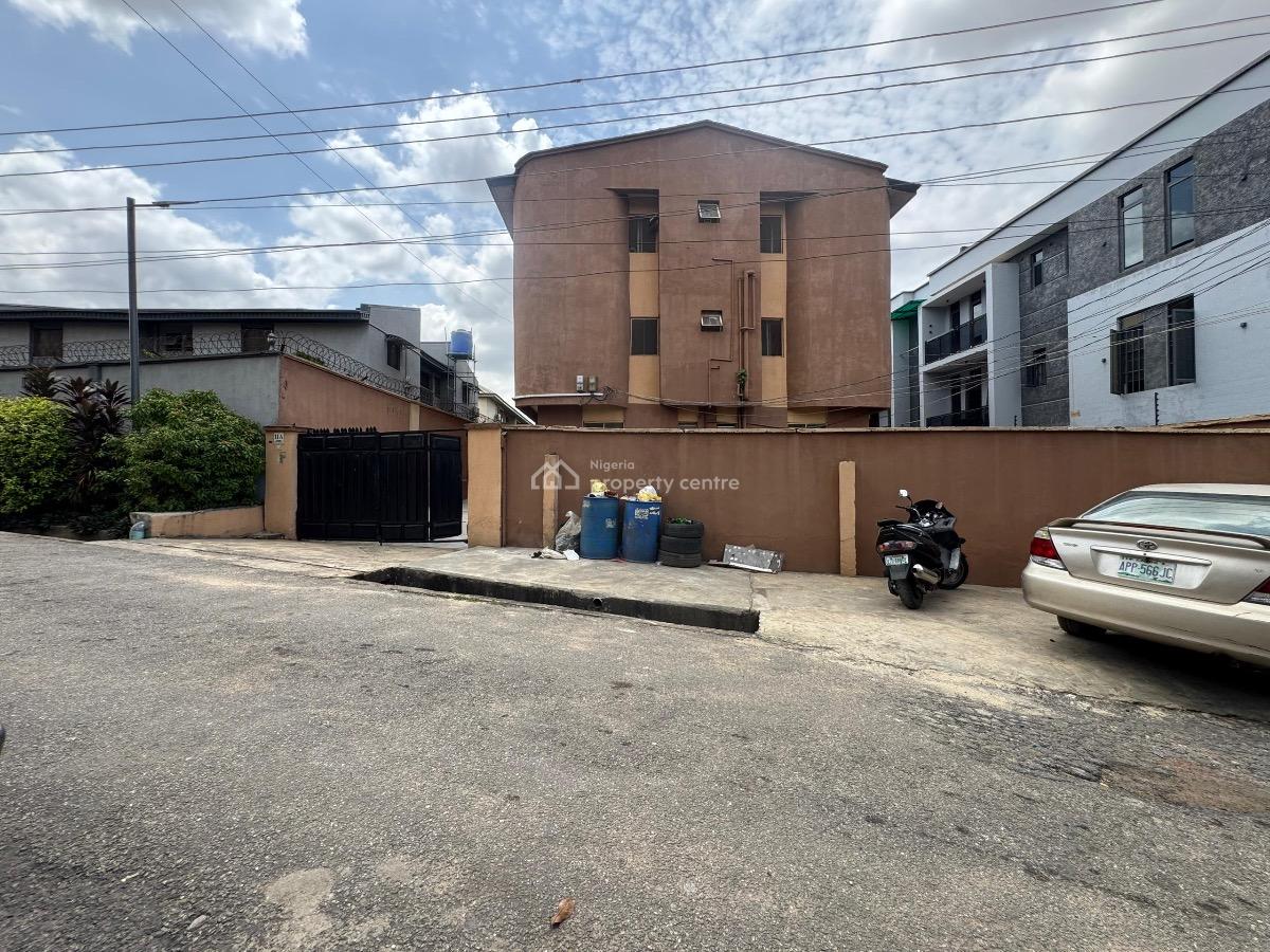 Solid Well Maintained 6 Units of 3 Bedroom Apartment, Ojodu Berger, Ojodu, Lagos, Block of Flats for Sale