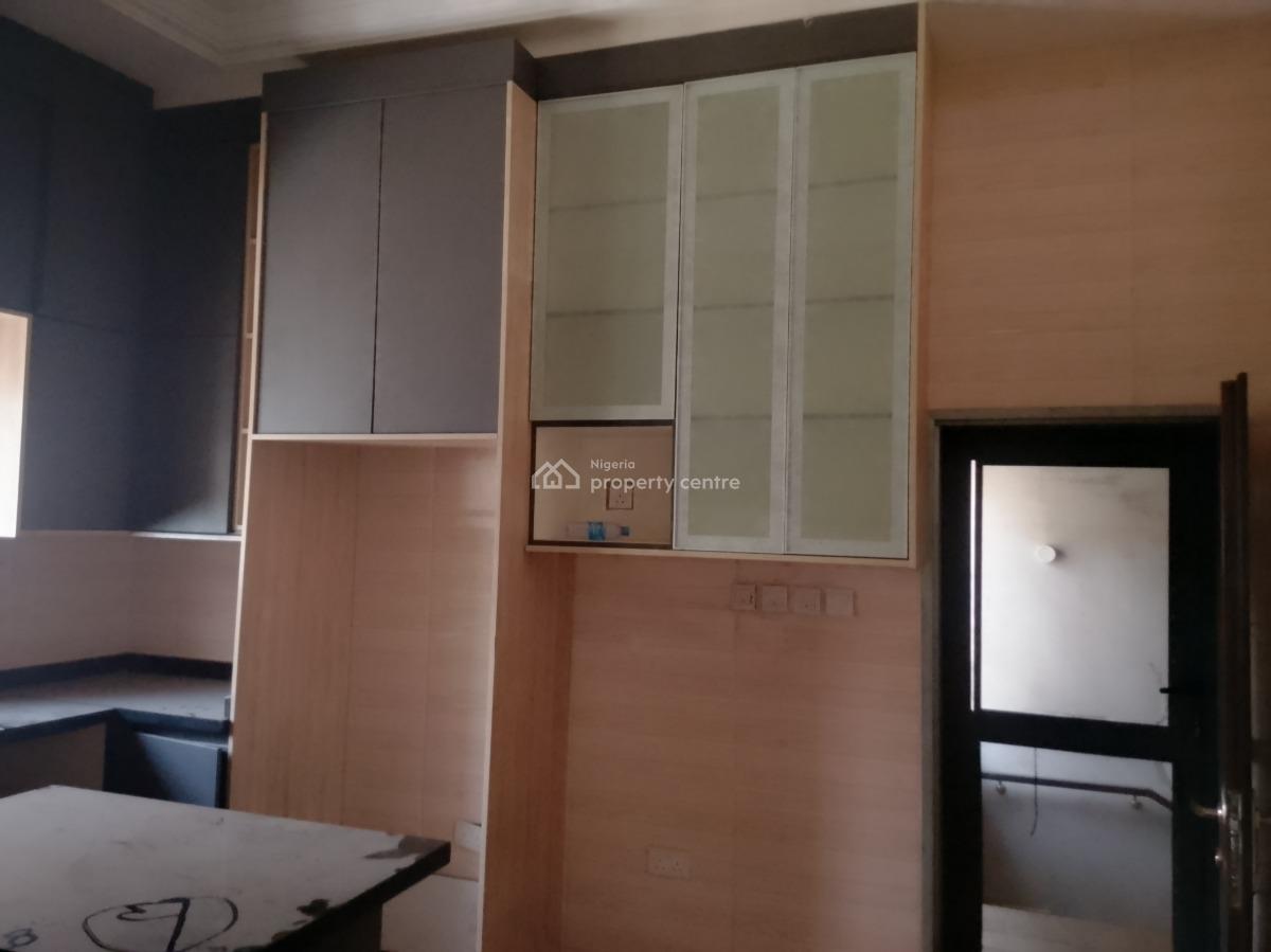 Luxury Three Bedroom Apartment, Behind Nnpc, Jahi, Abuja, Flat / Apartment for Rent