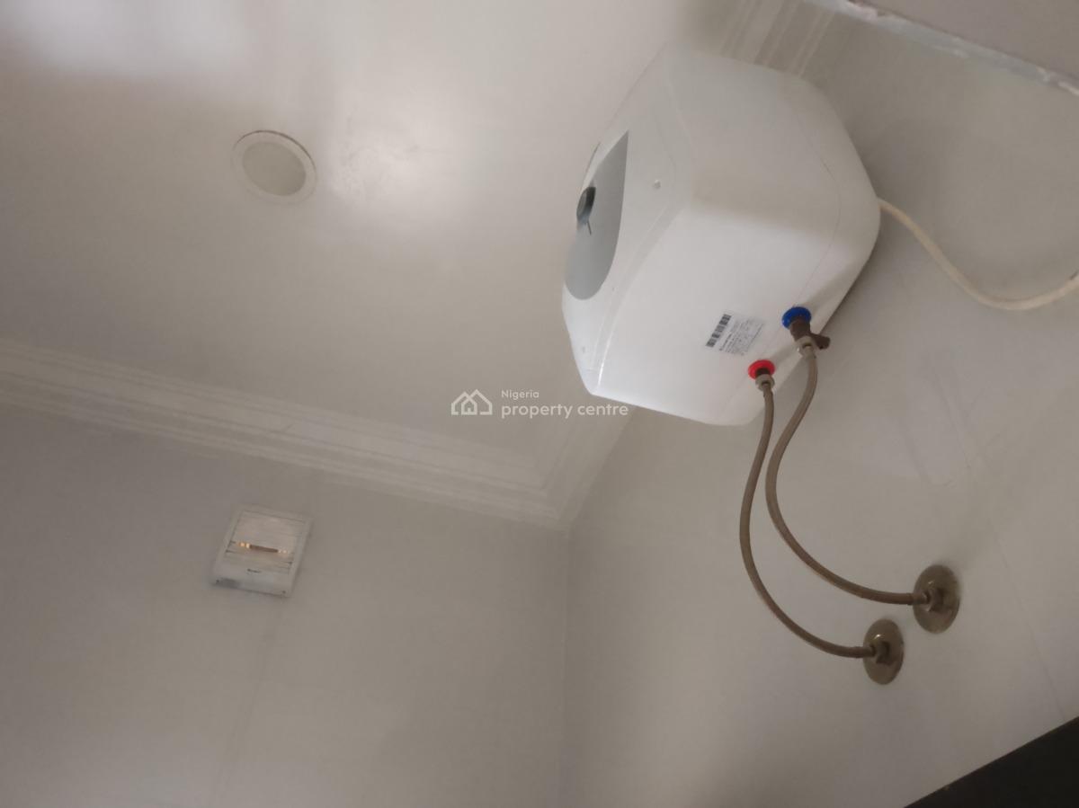 Luxury Three Bedroom Apartment, Behind Nnpc, Jahi, Abuja, Flat / Apartment for Rent