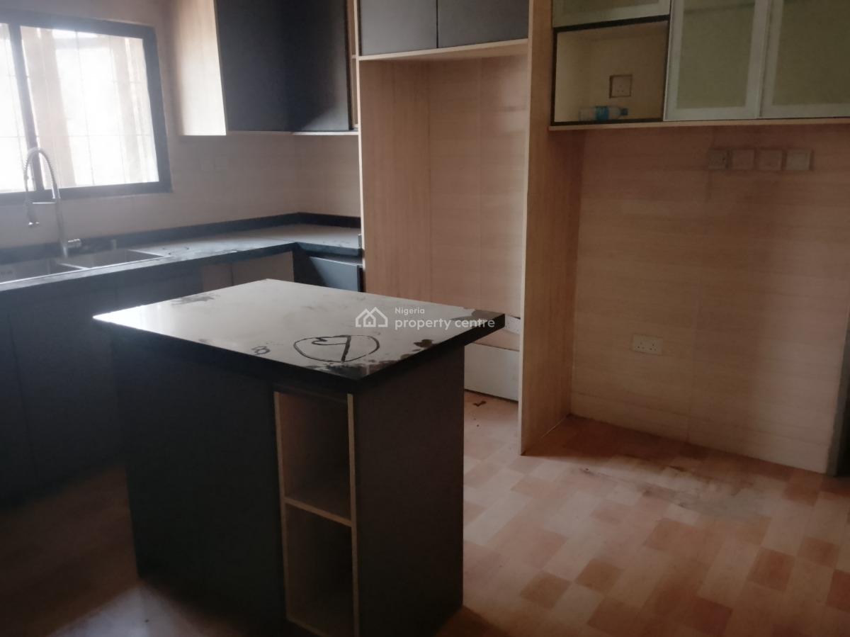 Luxury Three Bedroom Apartment, Behind Nnpc, Jahi, Abuja, Flat / Apartment for Rent