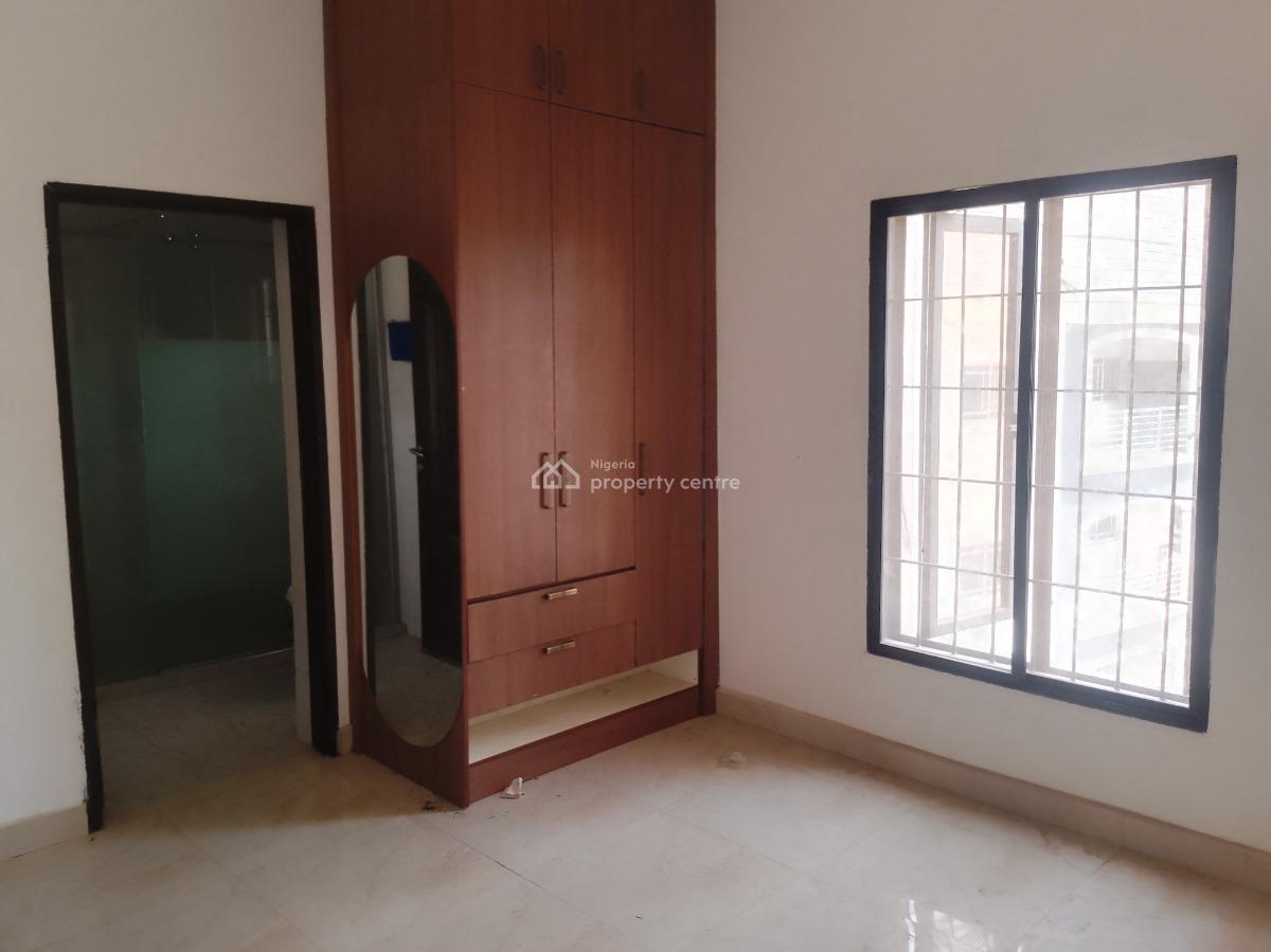 Luxury Three Bedroom Apartment, Behind Nnpc, Jahi, Abuja, Flat / Apartment for Rent